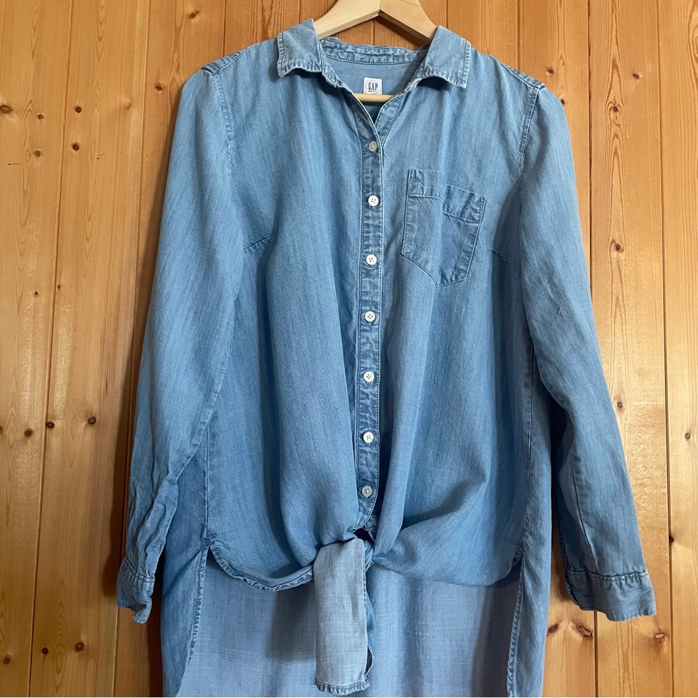 Gap Chambray Maternity Button Shirt